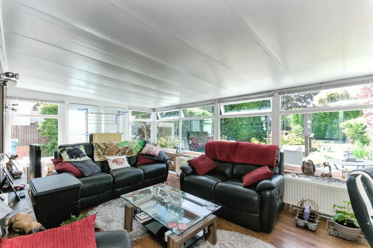 Thorne Crescent, Bexhill-On-Sea, photo 5