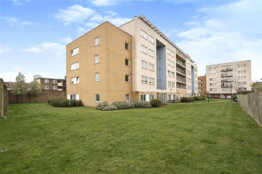 Flint Close, Stratford, E15, photo 13