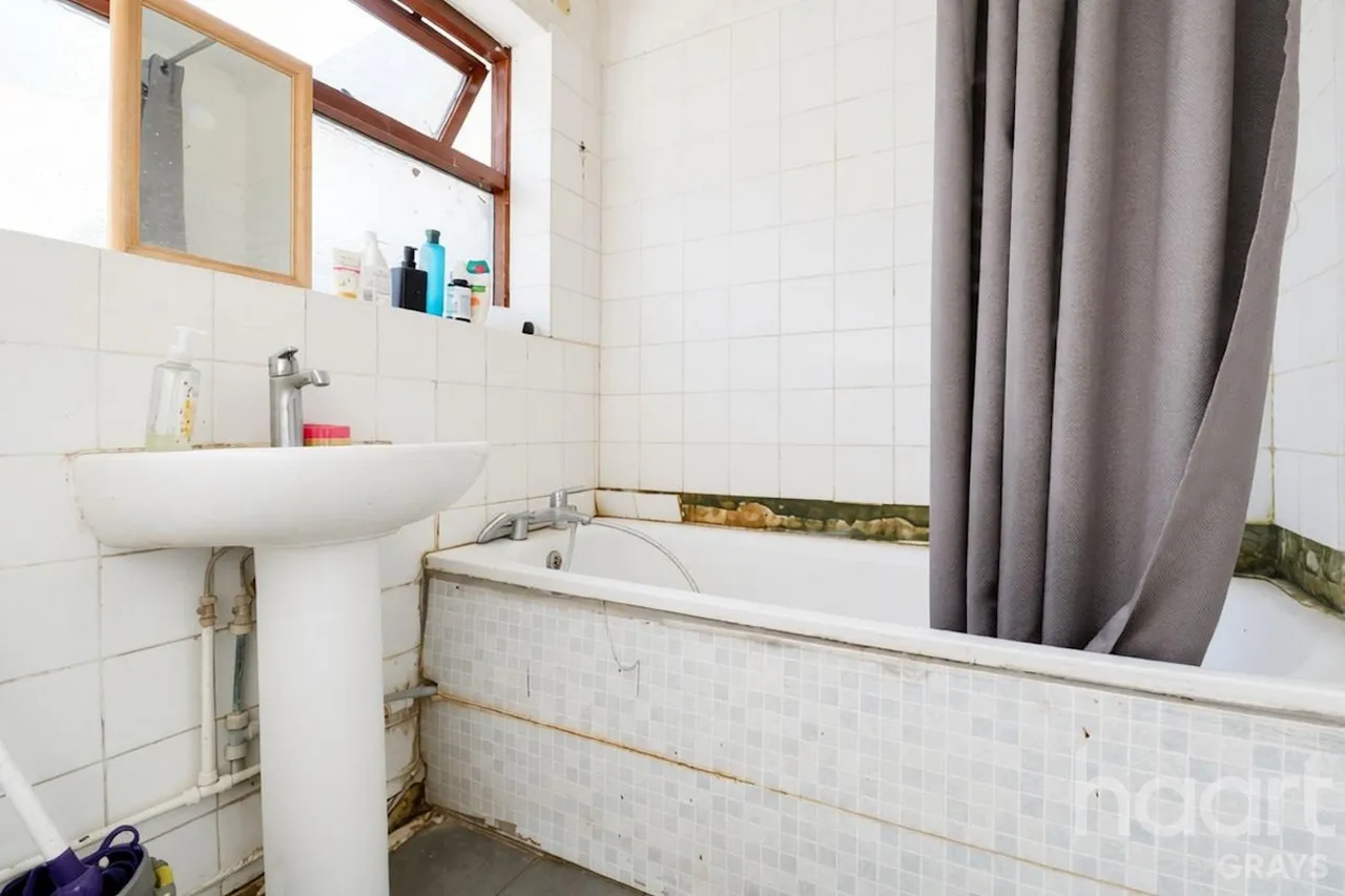 Clarence Road, Grays, RM17, photo 8