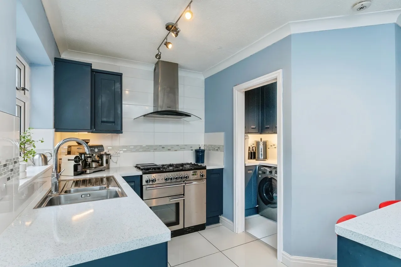 Knowles Avenue, Prestatyn, LL19, photo 10