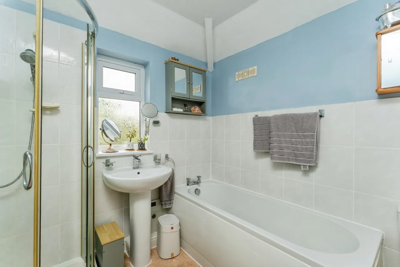 Knowles Avenue, Prestatyn, LL19, photo 17