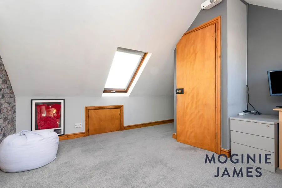 Arran Street, Caerdydd, CF24, photo 8