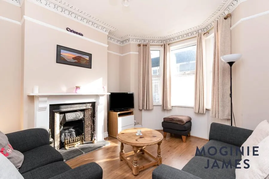 Arran Street, Caerdydd, CF24, photo 4