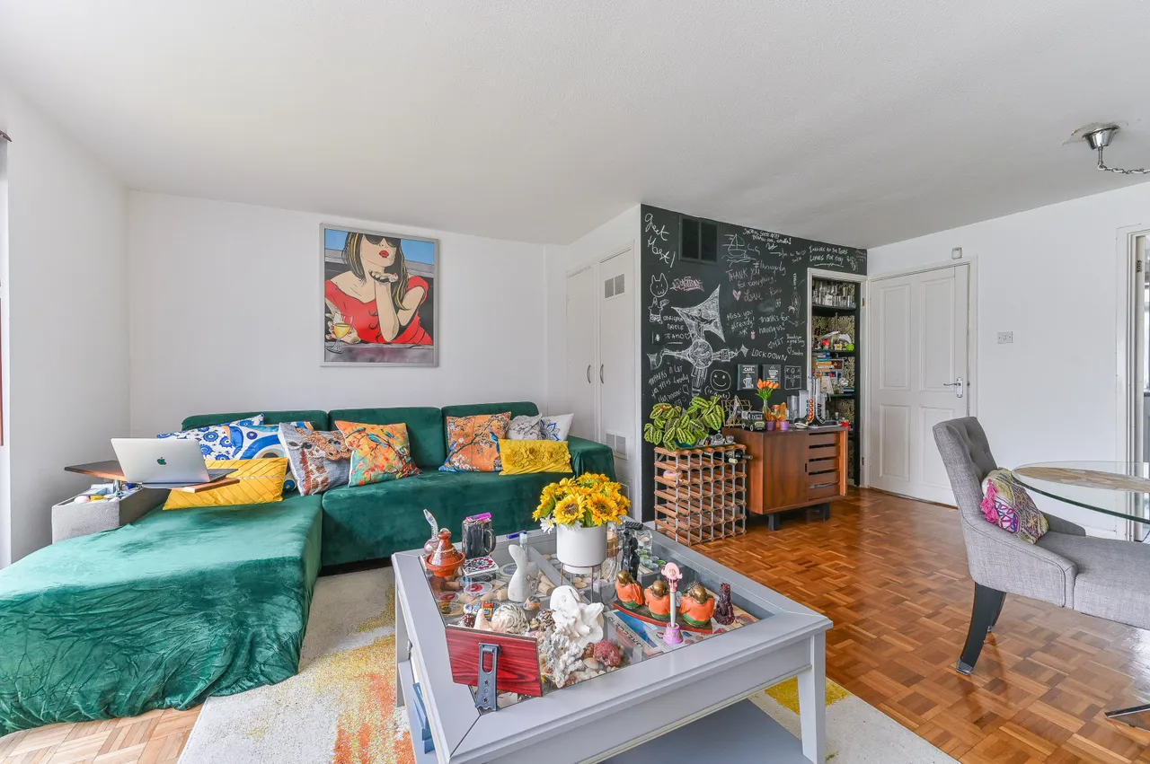 30 Brierley Close, London, photo 4