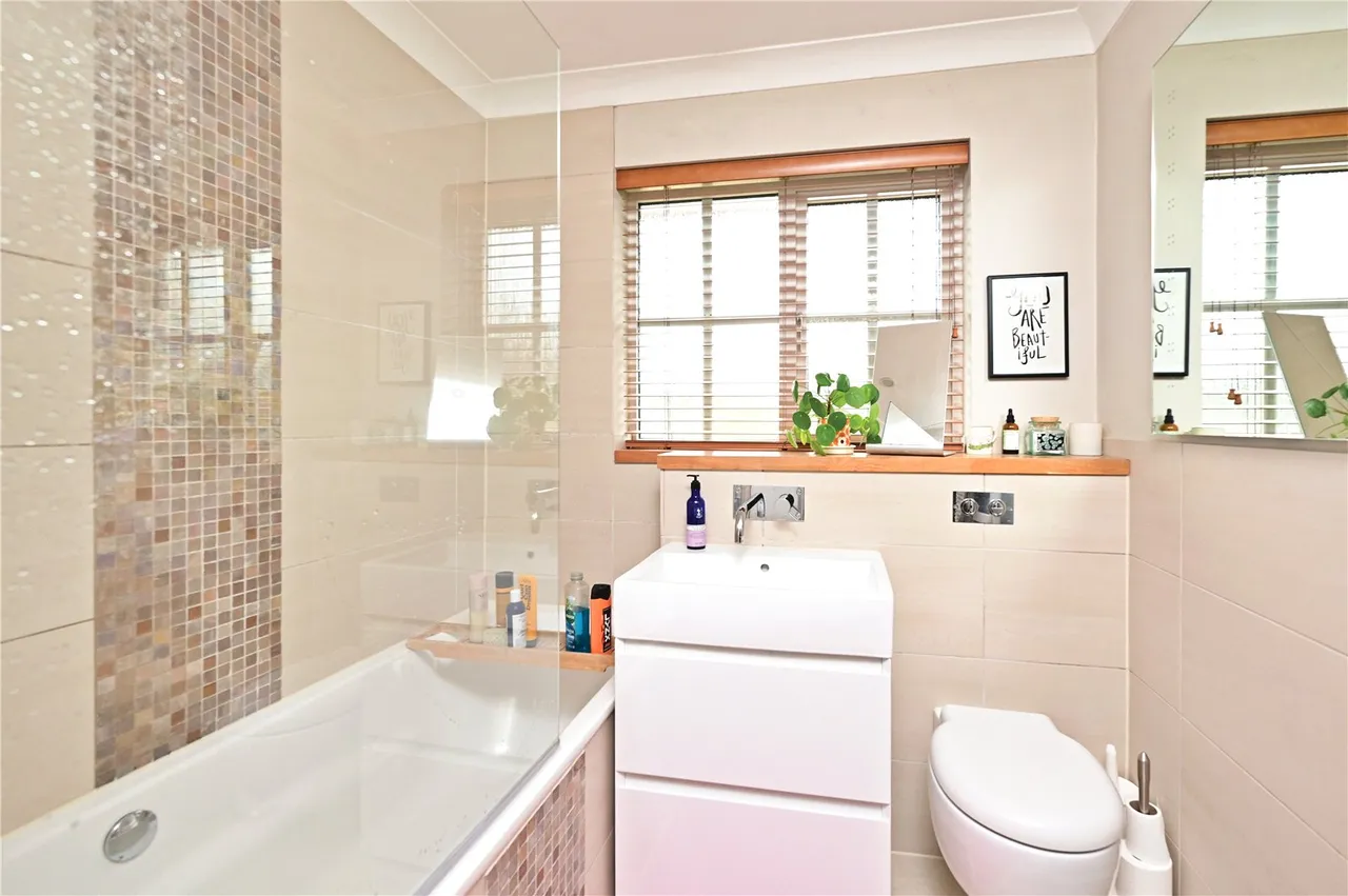 Beaufort Road, Church Crookham, Fleet, Hampshire, GU52 6AY, photo 12