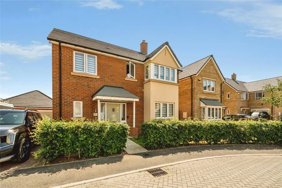 Boundary Drive, Wexham, SL2, photo 24
