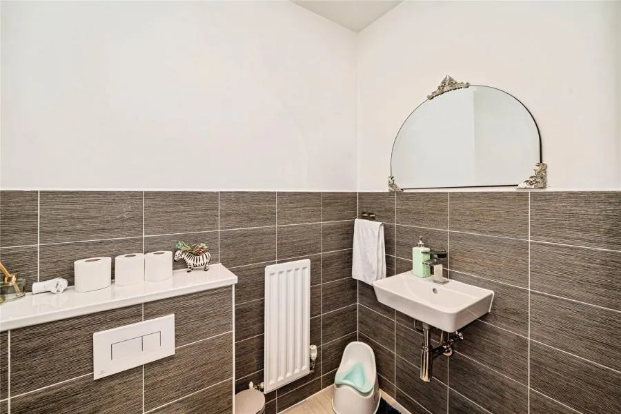 Boundary Drive, Wexham, SL2, photo 21