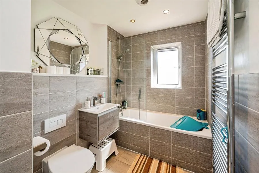 Boundary Drive, Wexham, SL2, photo 19