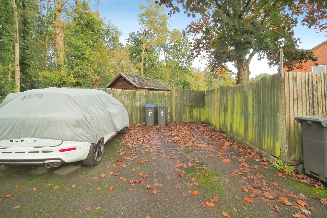 Avon Drive, Alderbury, Salisbury, photo 7