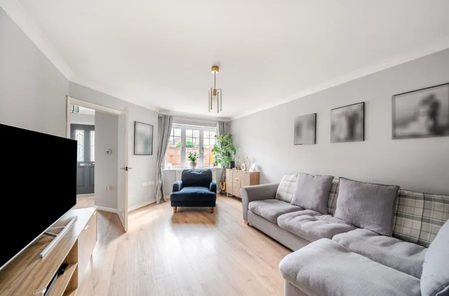 Sigerson Road, Swindon, SN25, photo 4