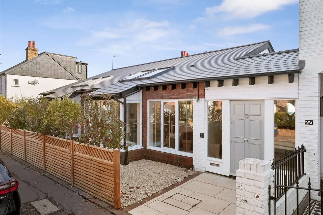 Milton Road, Hampton, TW12 2LL, photo 3
