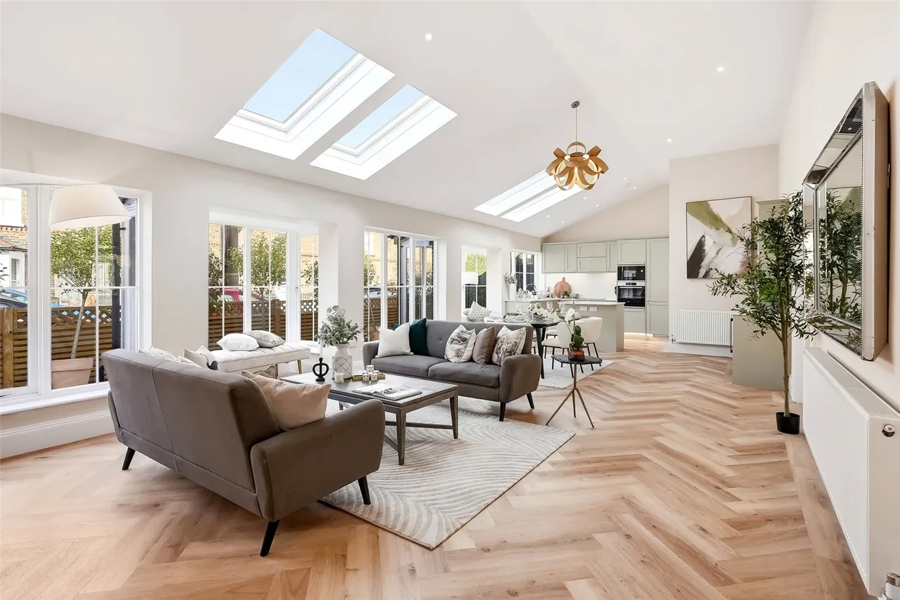 Milton Road, Hampton, TW12 2LL, photo 4