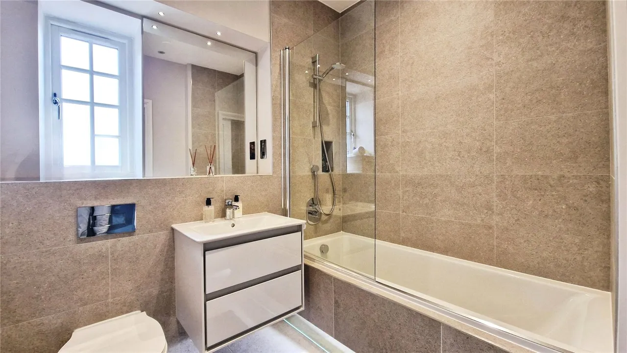 Bryan Gardens, Binfield, Bracknell, Berkshire, RG42 4JQ, photo 10