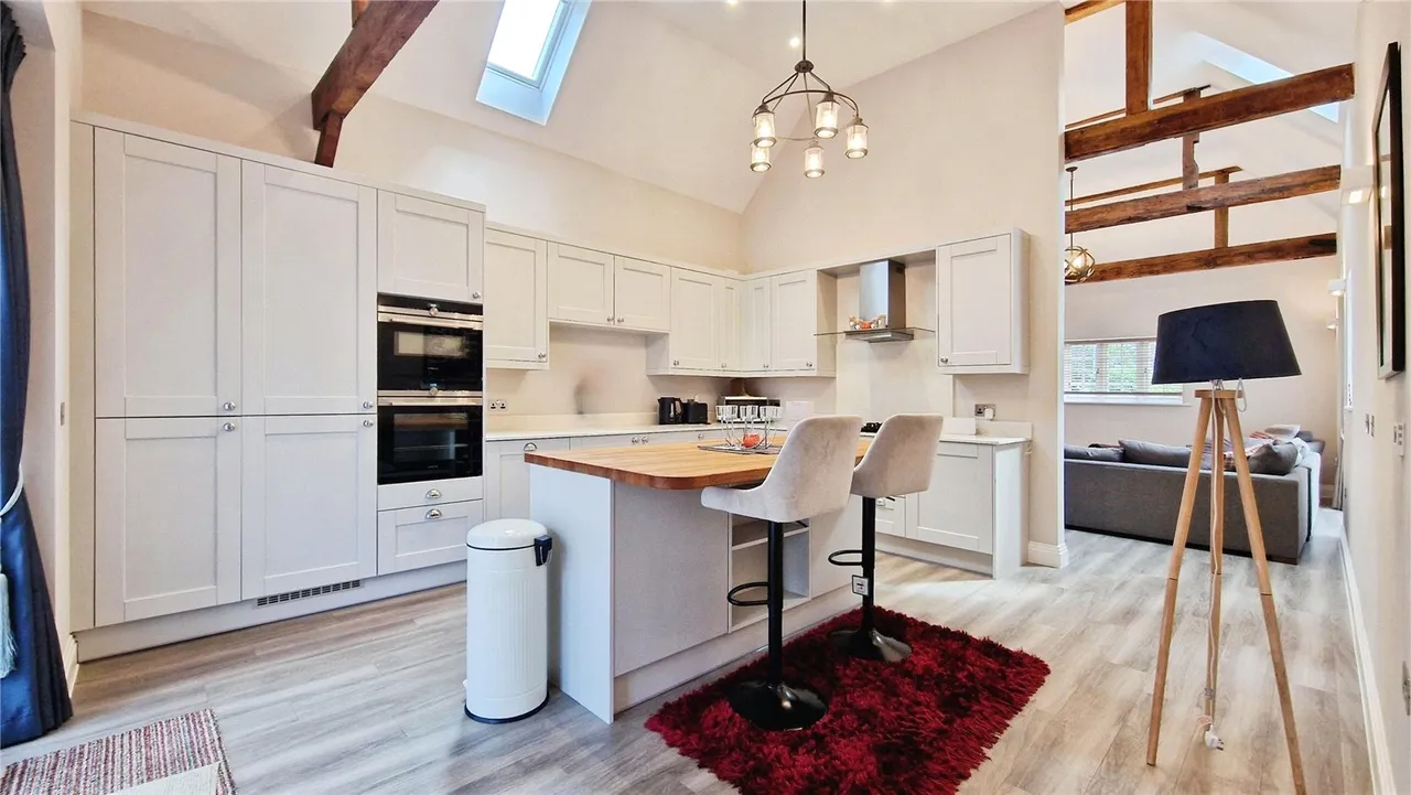 Bryan Gardens, Binfield, Bracknell, Berkshire, RG42 4JQ, photo 4