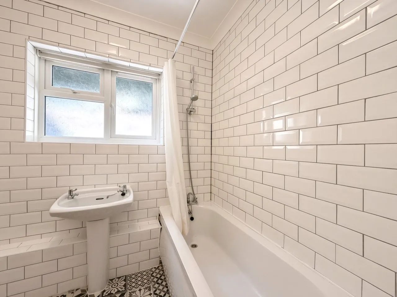 Western Road, Aldershot, Hampshire, GU11 3PL, photo 9