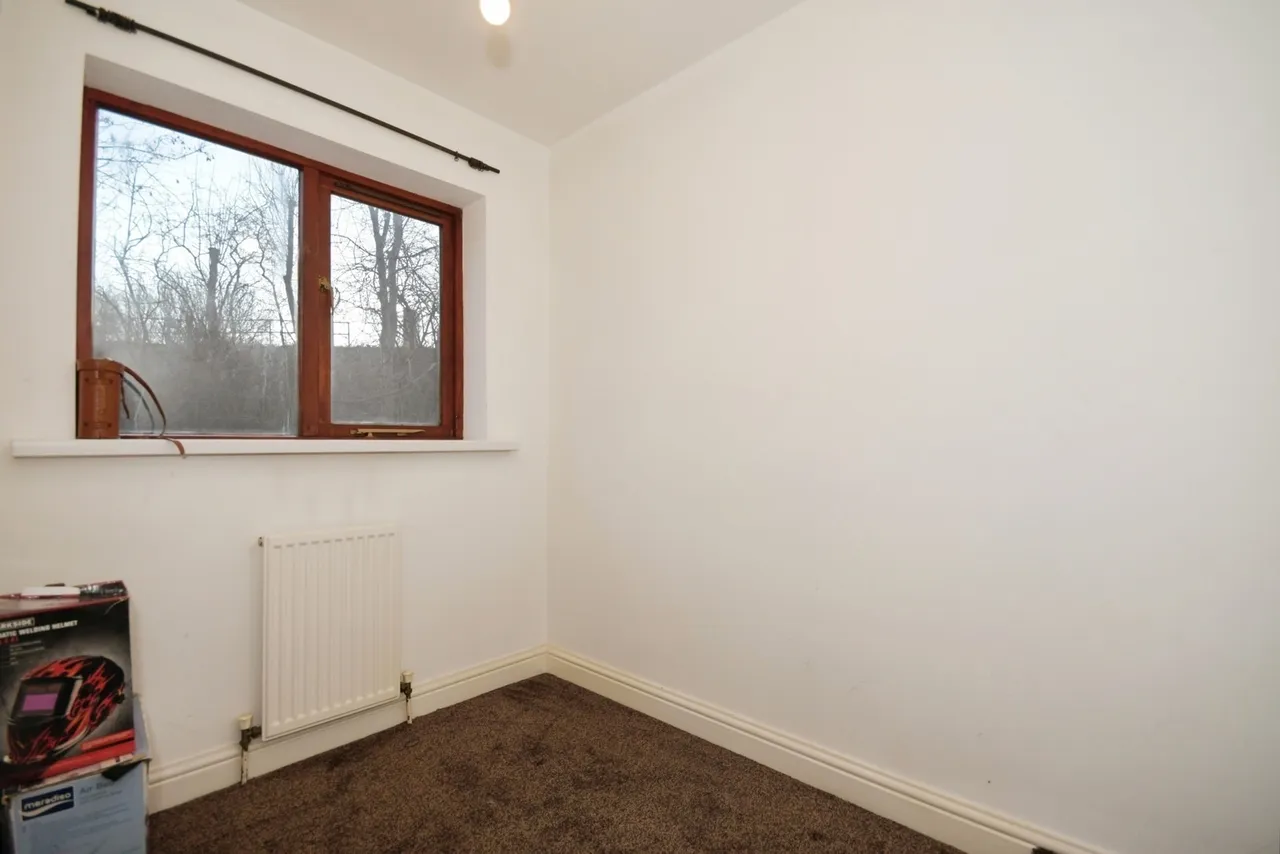Holland Road, CHESTERFIELD, Derbyshire, S41, photo 9