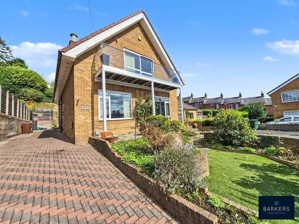 3 bed house for sale — Princess Street, Batley WF17 5LF