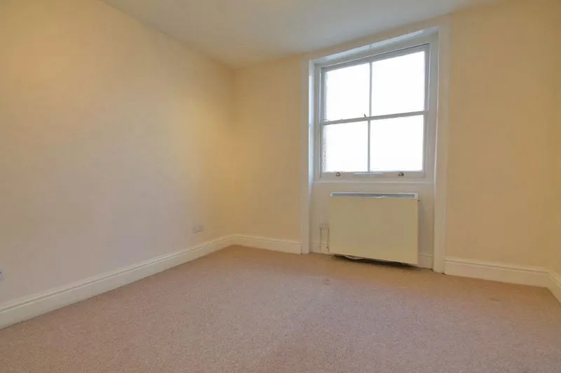 Holland Park Avenue, London W11 4UA, photo 5