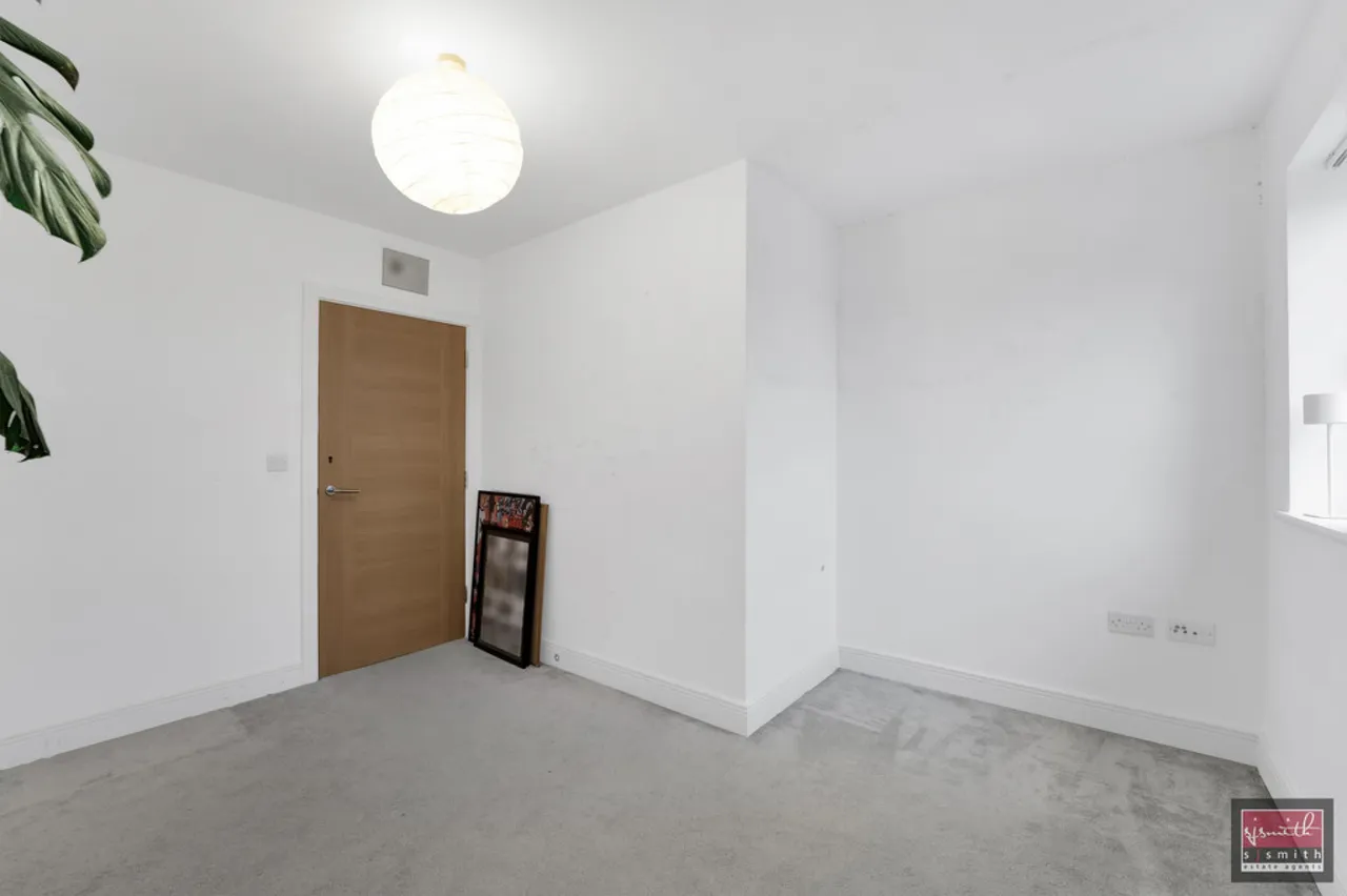 Springs Close, Stanwell, TW19, photo 7