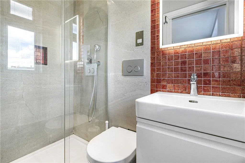 Netheravon Road, London, W4, photo 17