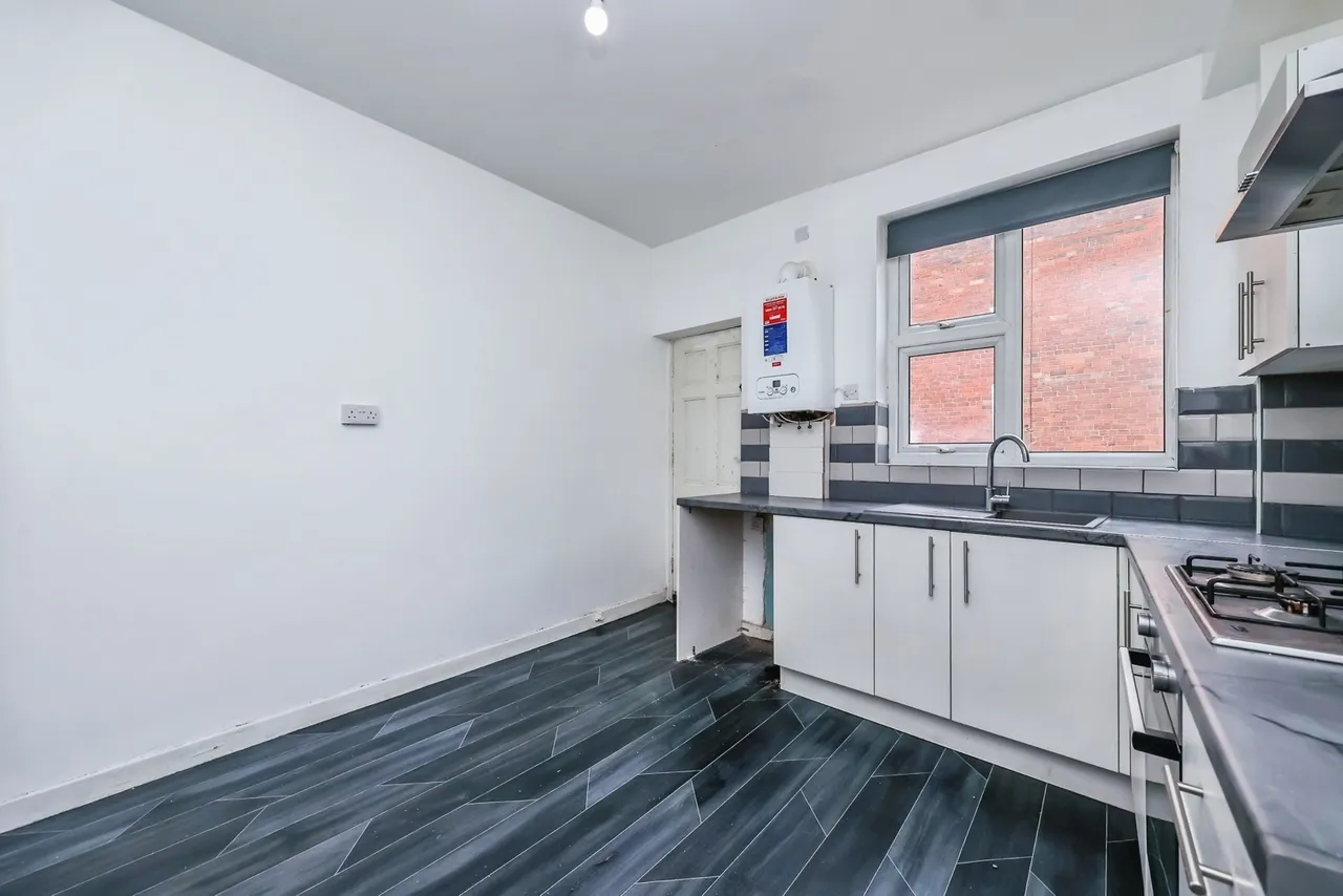 Caulton Street, Nottingham, Nottinghamshire, NG7, photo 6