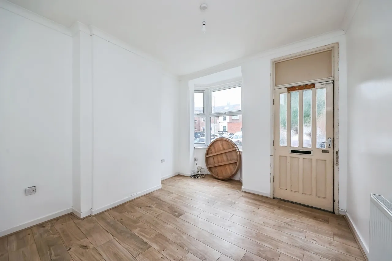 Caulton Street, Nottingham, Nottinghamshire, NG7, photo 3