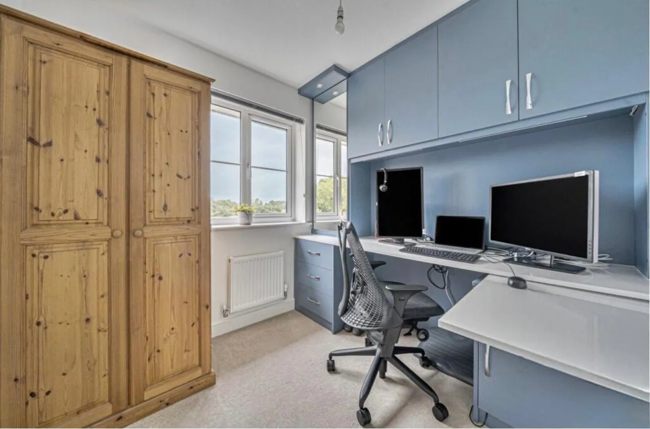 Homeleaze, Swindon, Wiltshire, SN1 4BT, photo 15