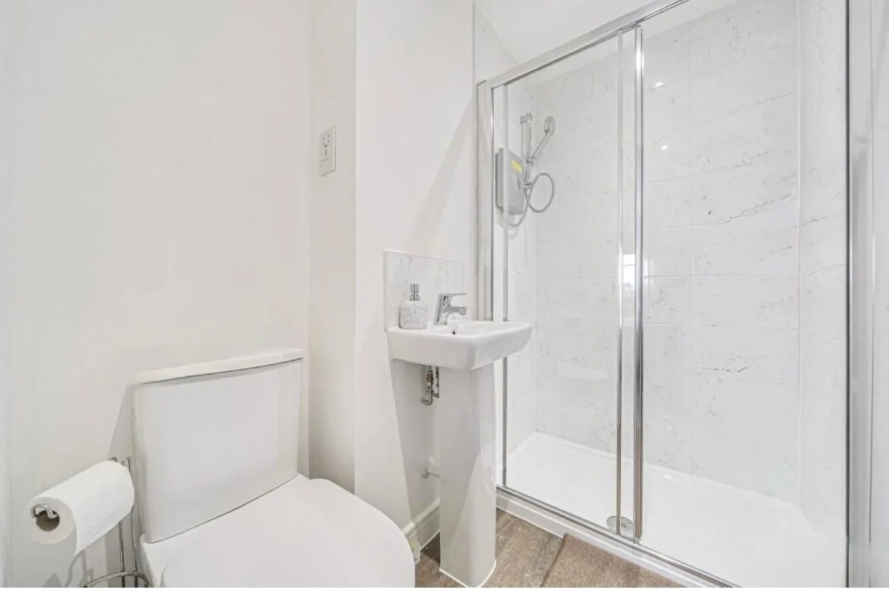 Homeleaze, Swindon, Wiltshire, SN1 4BT, photo 11