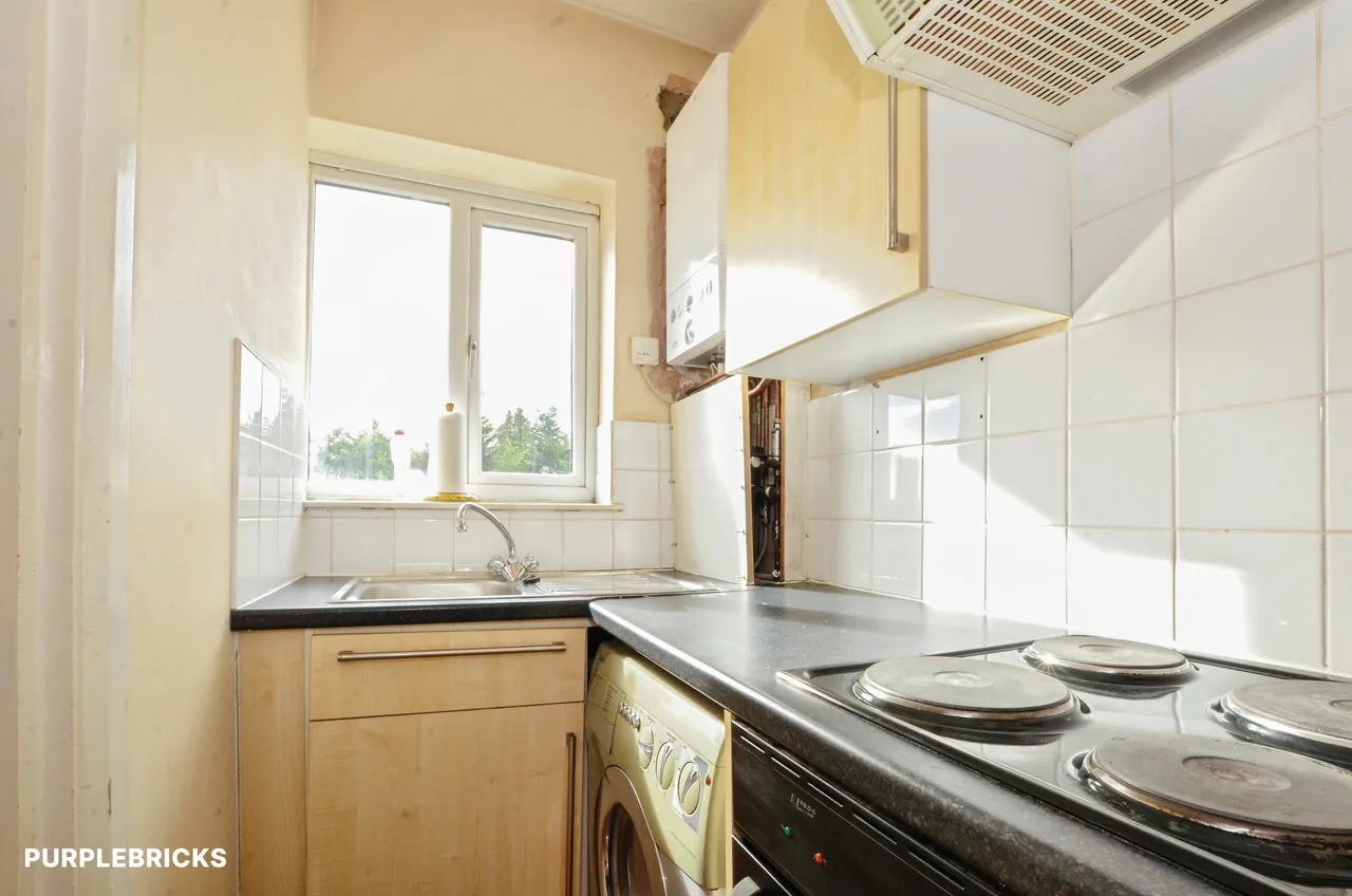Uxbridge Road, Harrow, HA3, photo 3