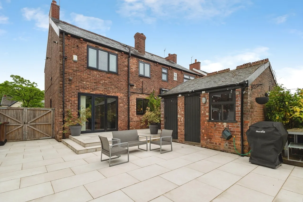 Arundel Street, Ashton-under-Lyne, Greater Manchester, OL6, photo 21