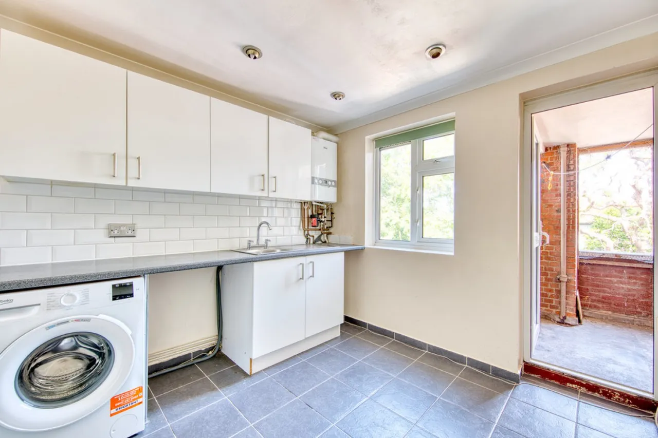 Althorne Gardens, South Woodford, photo 6