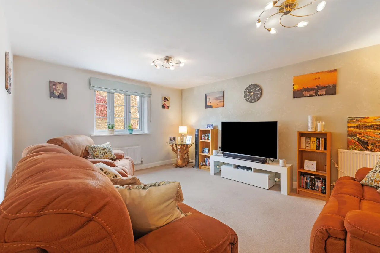 Centenary Road, Middleton Cheney, OX17, photo 2