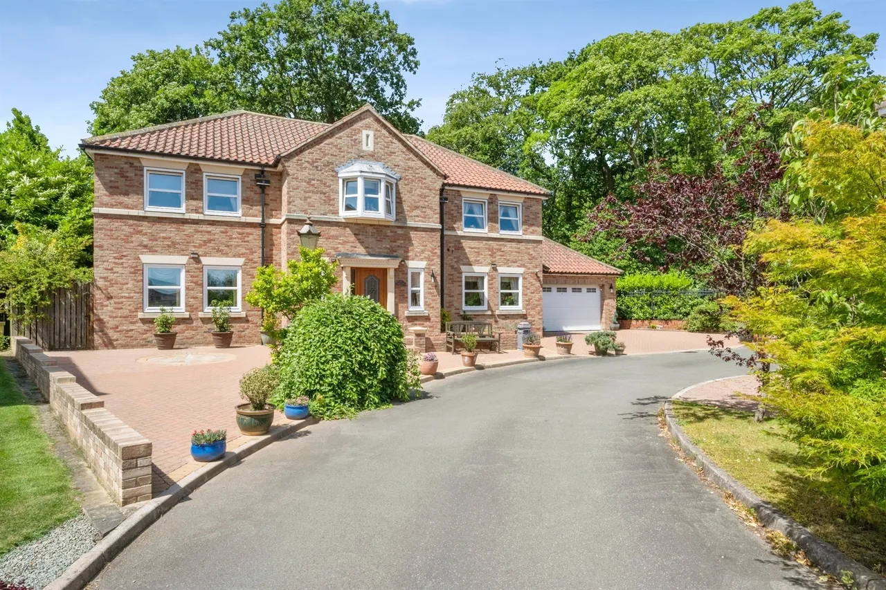 4 bed house for sale, Racecourse Close, Swinton, S64