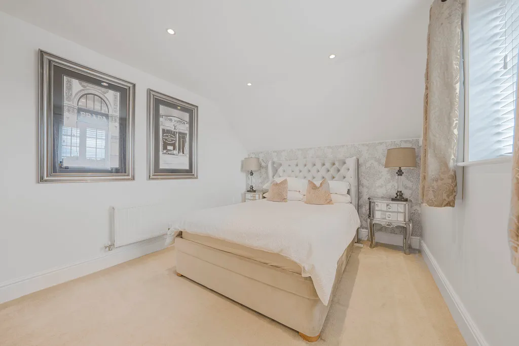 Grange Road, Chalfont St. Peter, Gerrards Cross, photo 24