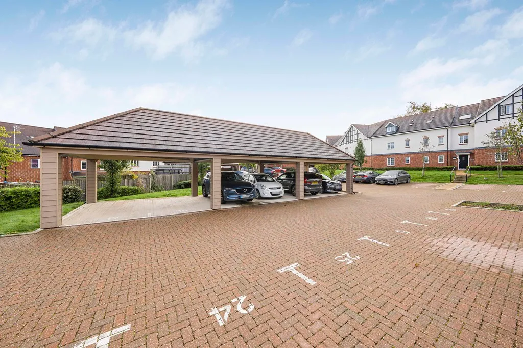 Grange Road, Chalfont St. Peter, Gerrards Cross, photo 31