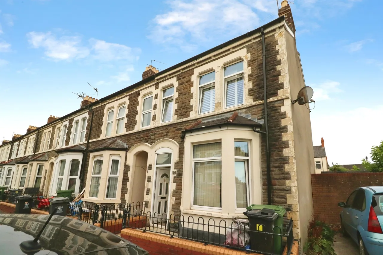 3 bed house for sale — Smeaton Street, Cardiff