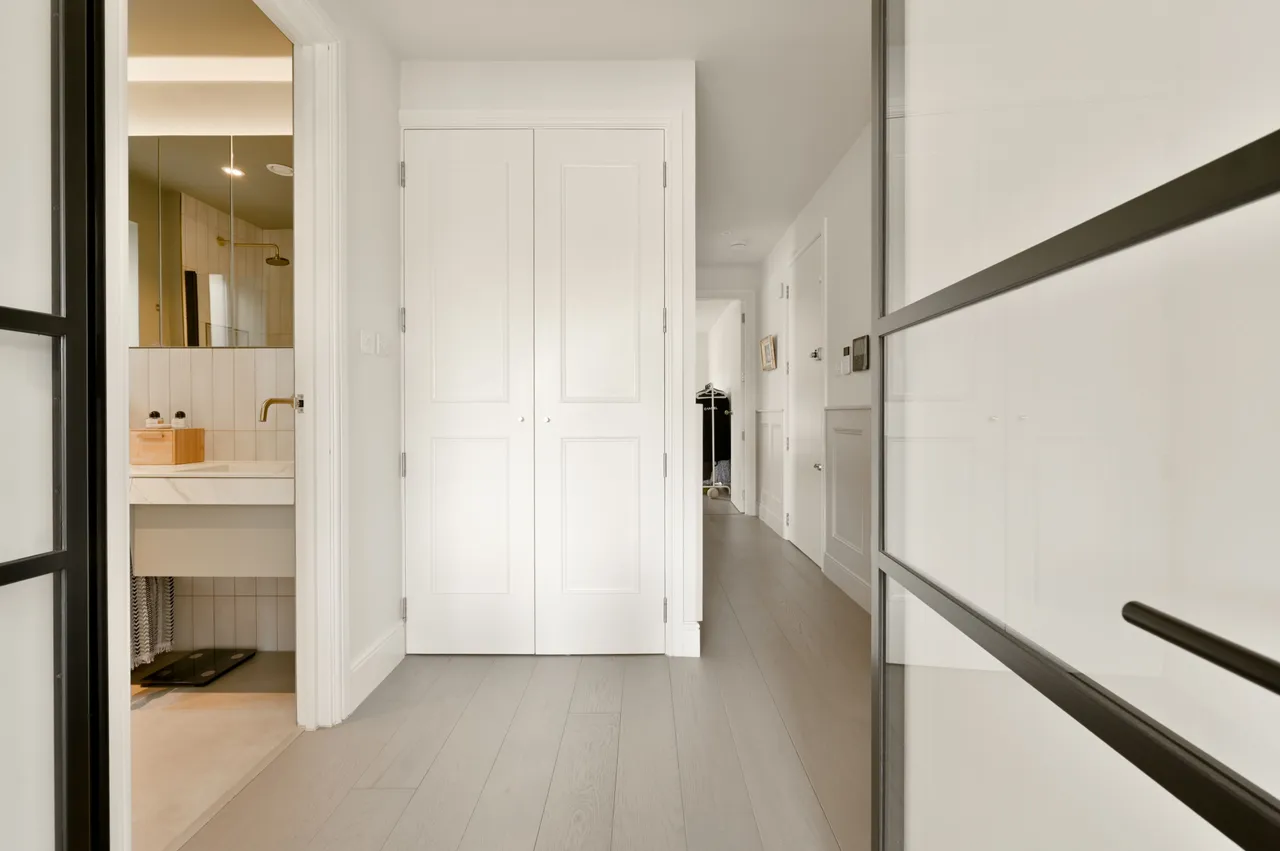 Flat 5, 43 Gunnersbury Avenue, London, photo 7