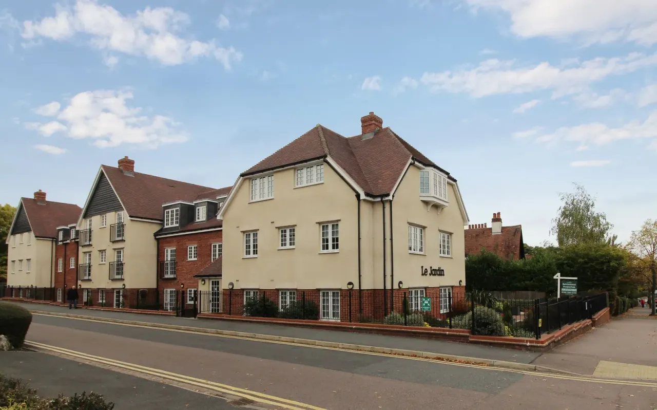 2 bed retirement property for sale, Station Road, Letchworth Garden City, SG6