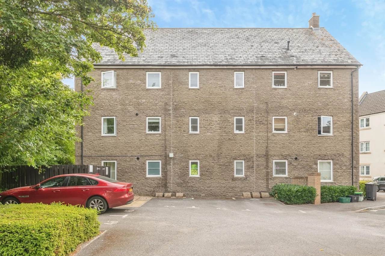 Marshall Court, Taunton, TA2, photo 12