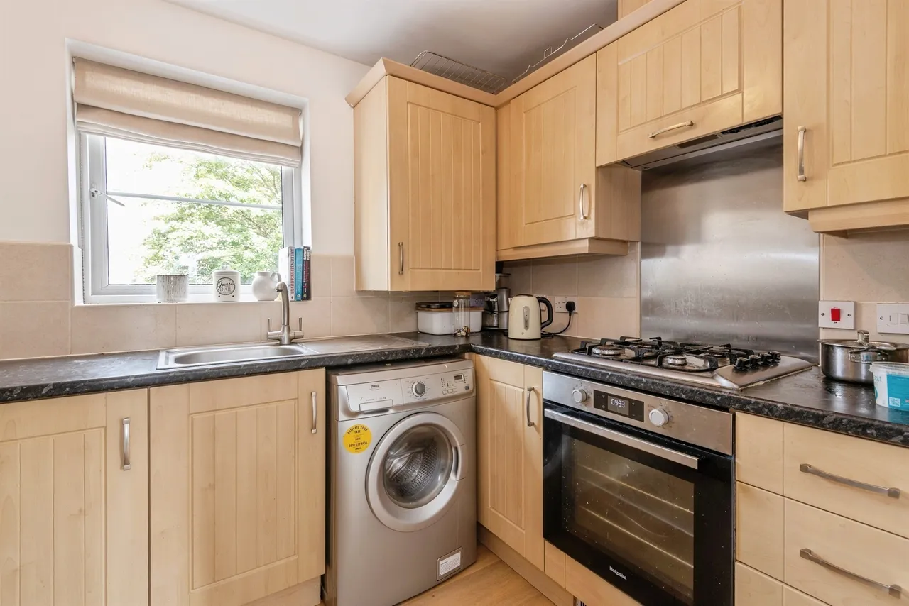Marshall Court, Taunton, TA2, photo 4