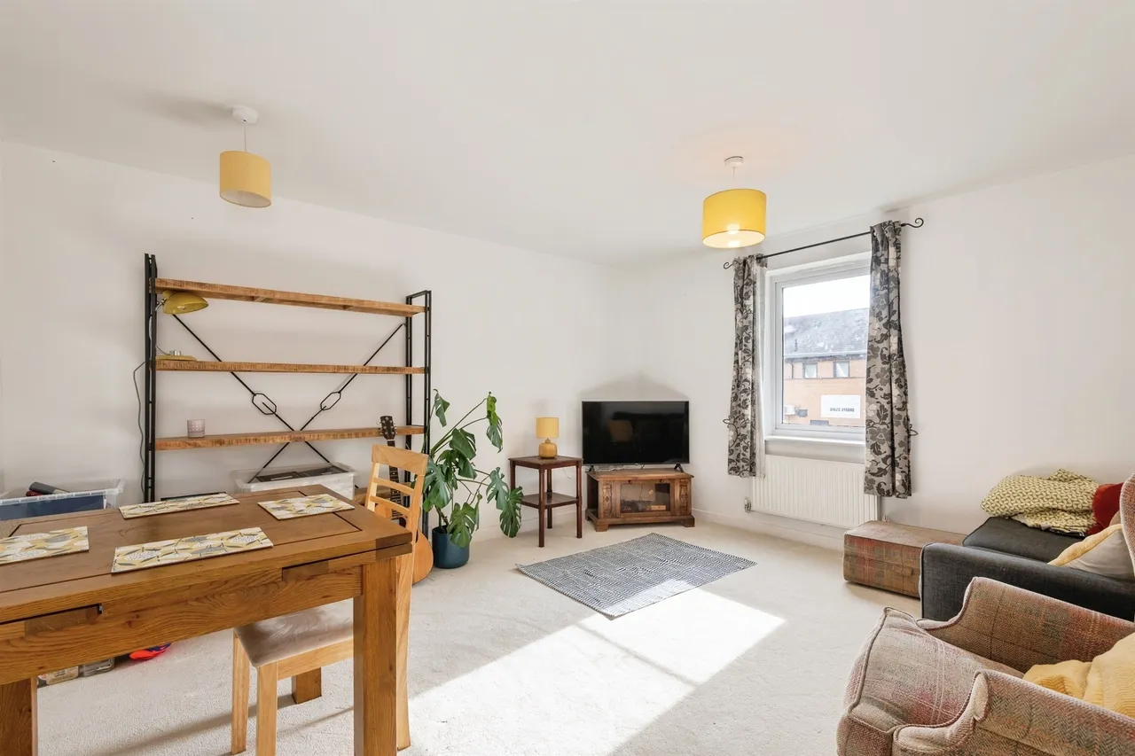 Marshall Court, Taunton, TA2, photo 2