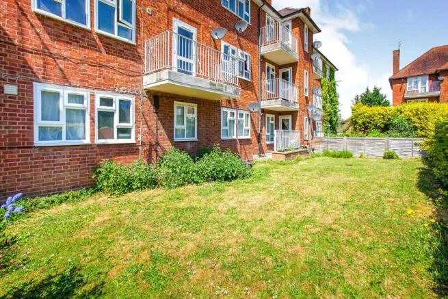 Oxhey Drive, Watford, WD19, photo 10
