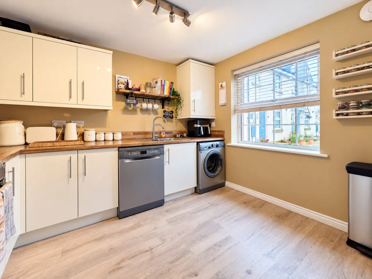 Normandy Drive, Yate, BS37, photo 5