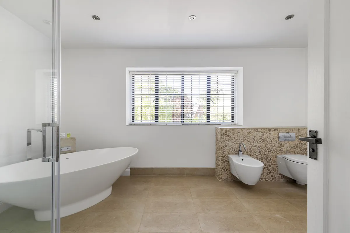 Earleydene, Ascot, SL5, photo 12