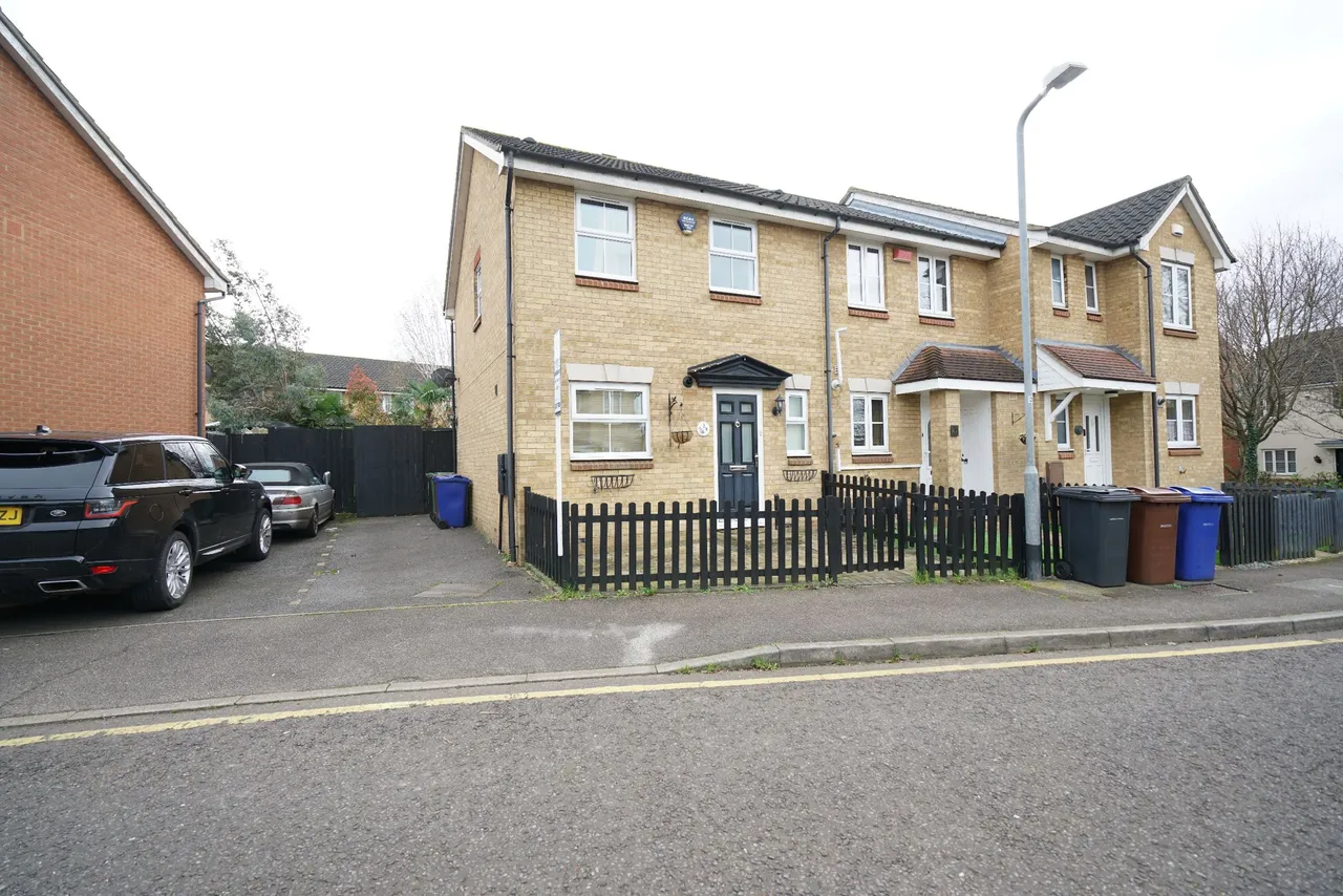 Swallow Close, Grays, Essex, RM16 6RH, photo 16