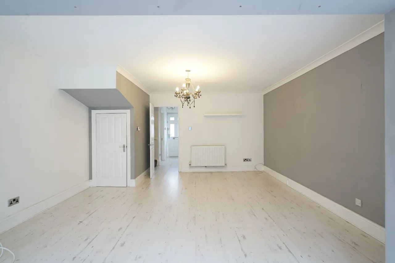 Swallow Close, Grays, Essex, RM16 6RH, photo 5