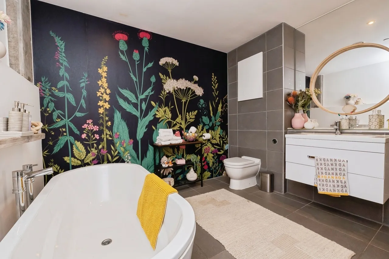 Lake Shore Drive, Bristol, Somerset, BS13, photo 12