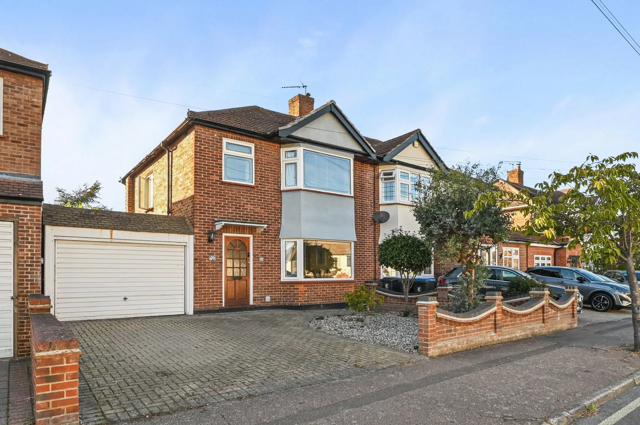 3 bed house for sale, Rous Road, Buckhurst Hill, IG9