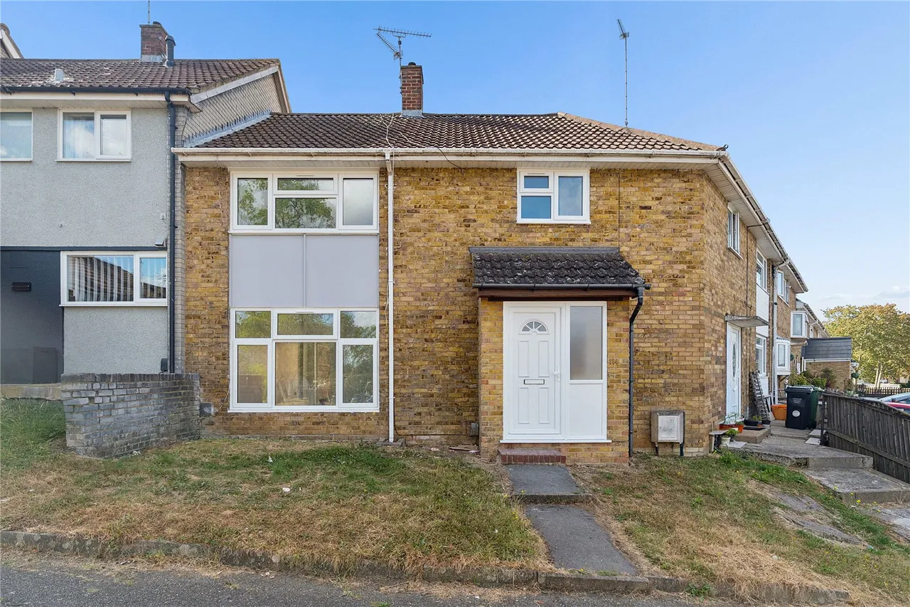 3 bed house for sale, Nether Priors, Basildon, SS14