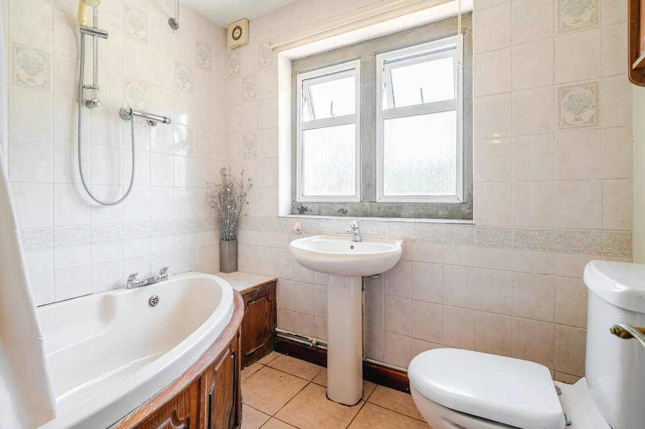 Tetbury Lane, Nailsworth, GL6, photo 11